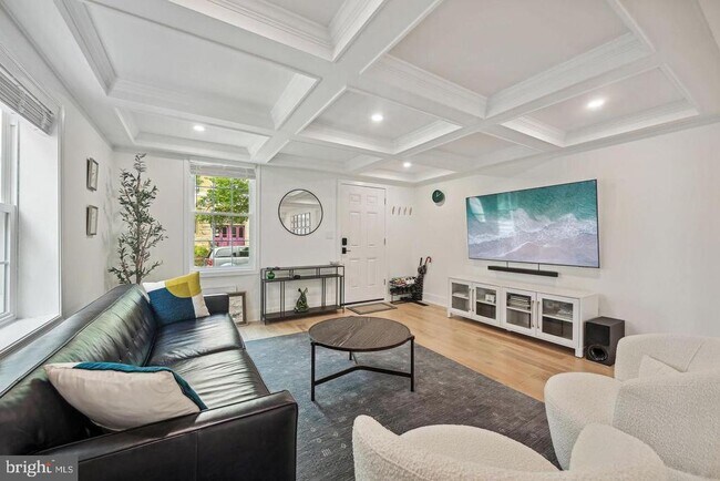 Foto del edificio - 3134 Dumbarton St NW