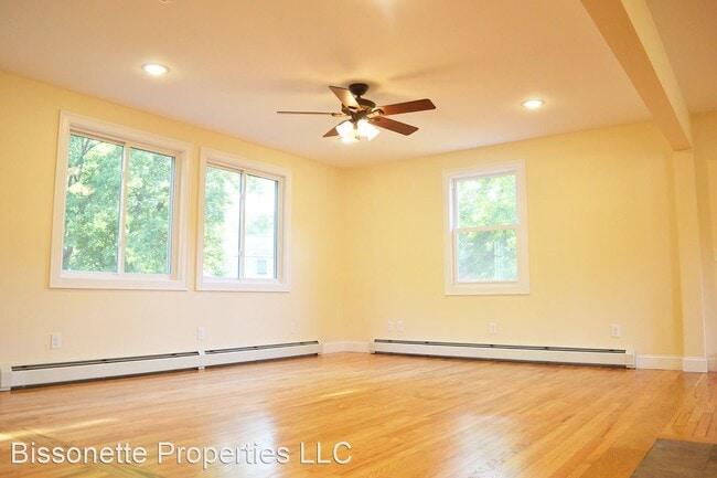 Building Photo - 5 br, 2.5 bath House - 272 Manhattan Drive