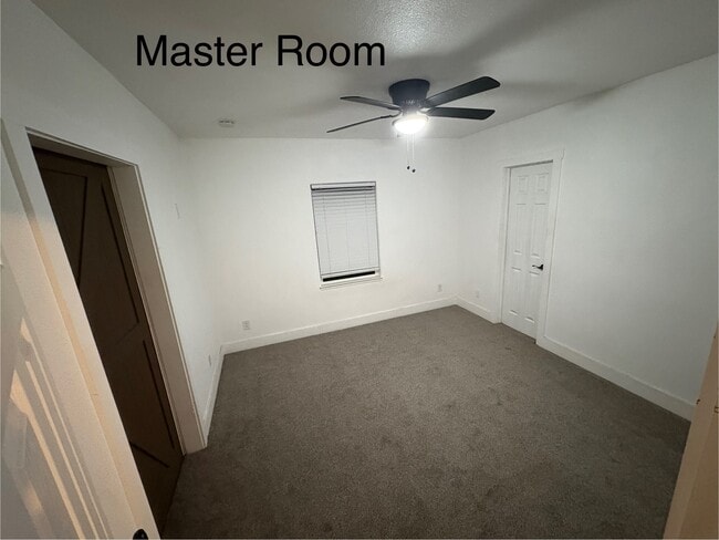 Foto del edificio - 8022 S Willow St