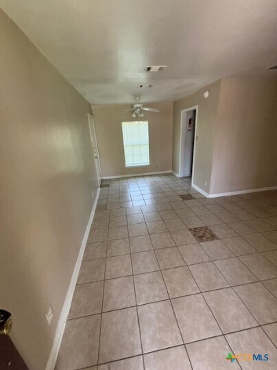 Foto del edificio - 1601 Duncan Ave