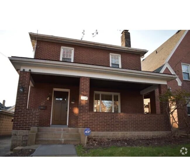 Building Photo - 184 Stanton Ct E