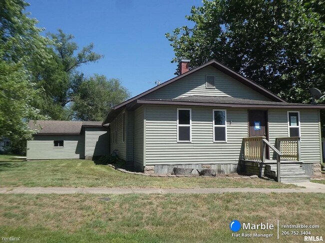 Building Photo - 2 br, 1 bath House - 304 N Washington St