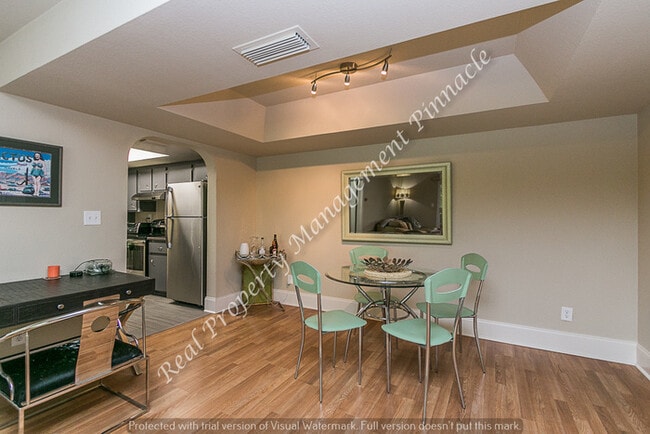 Building Photo - 10444 N 69th St