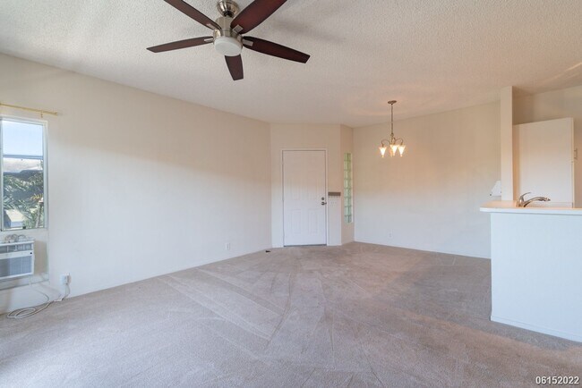 Foto del edificio - 2 Bedroom, 2 Bath Condo in Sun Rise Community