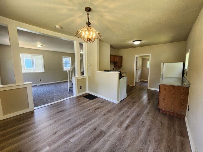 Foto del edificio - 2 Bed and 2 Bath Home