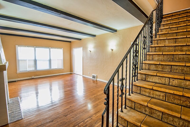 Foto principal - 7733 Oakwood Ave