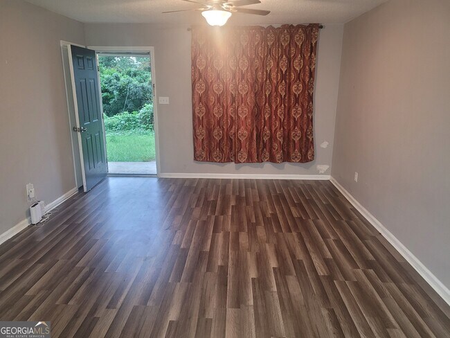 Foto del edificio - 1100 Reddick St