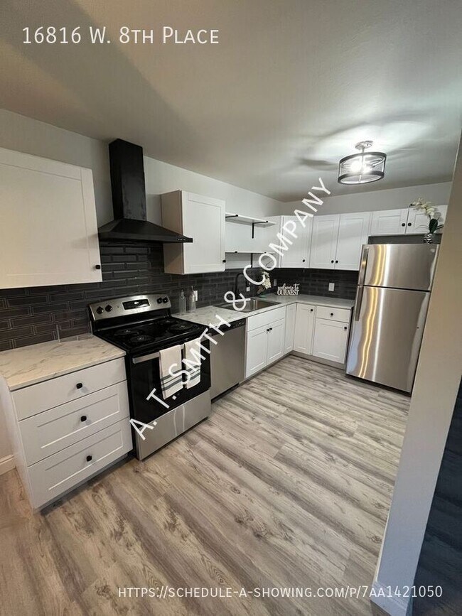 Foto del edificio - 16816 W 8th Pl