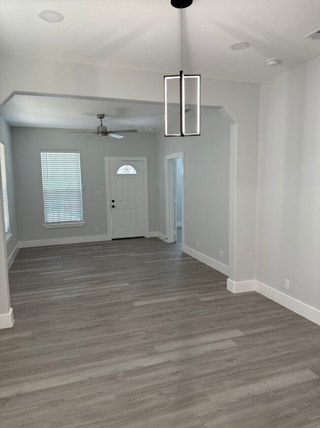 Foto del edificio - 1111 Brook Ave