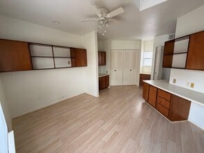 Building Photo - 7901 Cambridge St