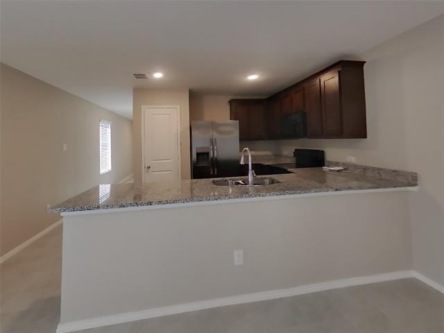 Building Photo - 6449 Middlebury Dr