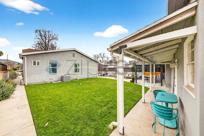 Foto del edificio - 1113 N Sparks St