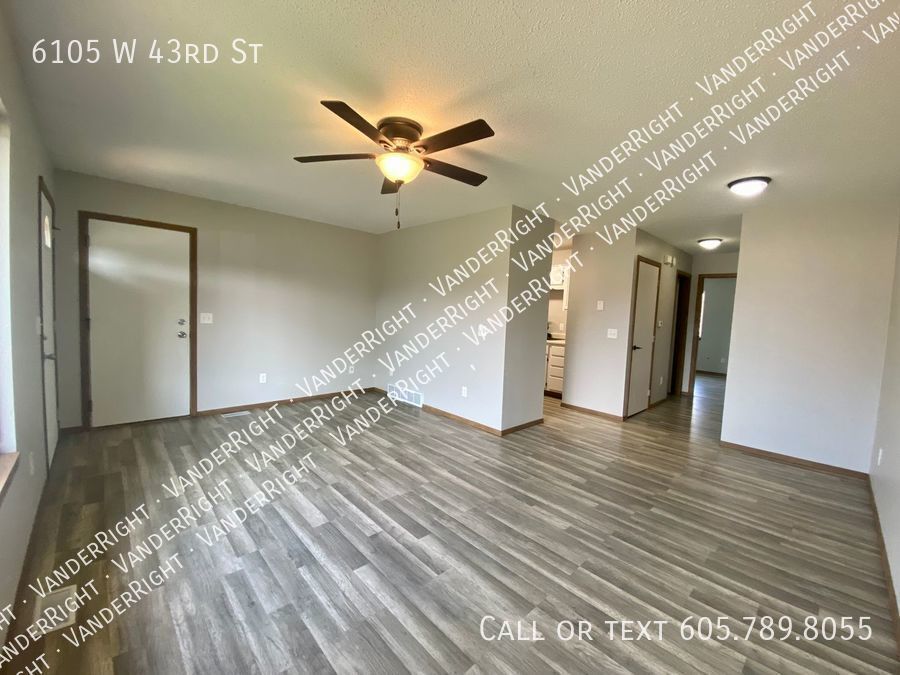 Primary Photo - 3 Bedroom 2 Bathroom West Side Home!