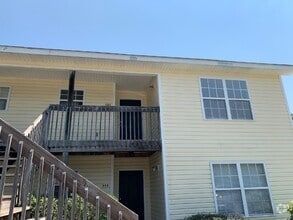 Building Photo - 101 Hall St