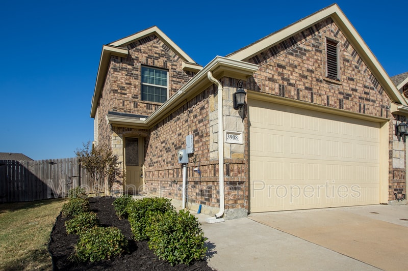 Photo - 3908 Ashton Drive - 1