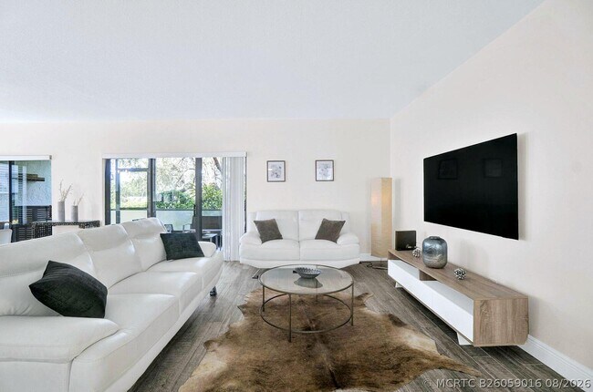 Foto del edificio - 11311 Pond View Dr