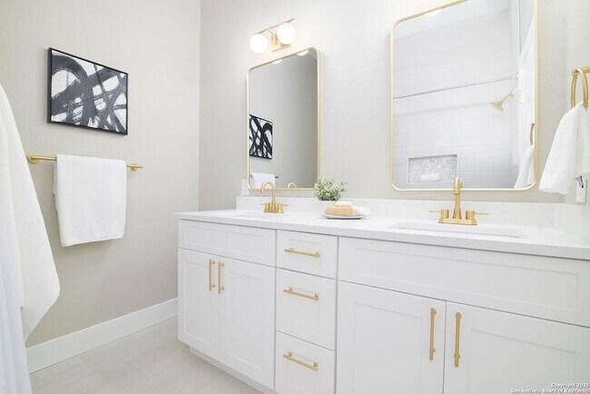 Foto del edificio - 2155 N Ranch Estates Blvd