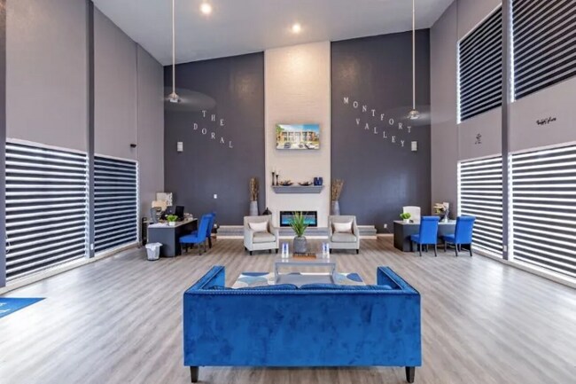 Foto del edificio - 13740 Montfort Dr