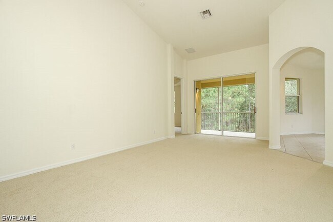 Building Photo - 1315 Mariposa Cir