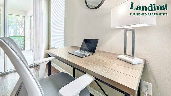 Foto del edificio - 1810 Sweetbroom Cir