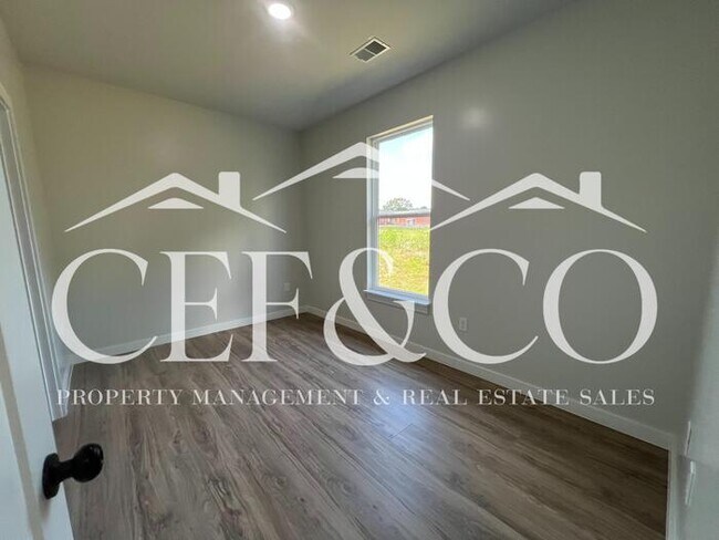 Foto del edificio - 52 Lily St