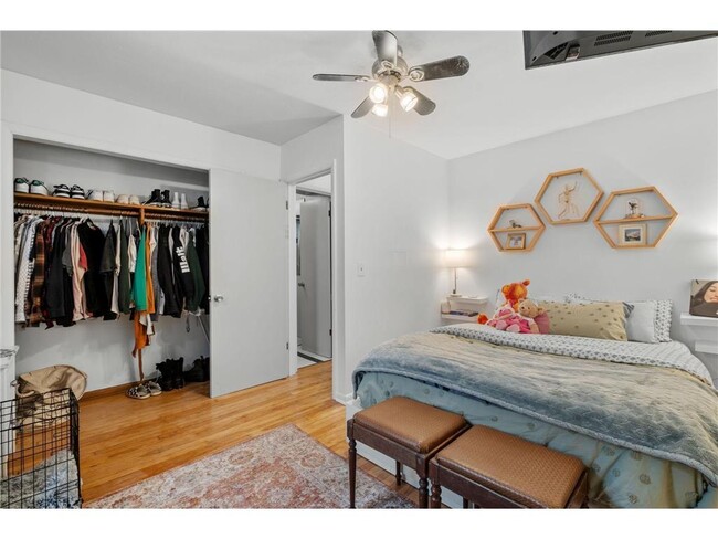 Foto del edificio - 3445 Colfax Ave South