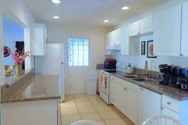 Foto del edificio - 4021 San Joaquin Ave