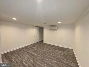 Building Photo - 503 N Lakewood Ave
