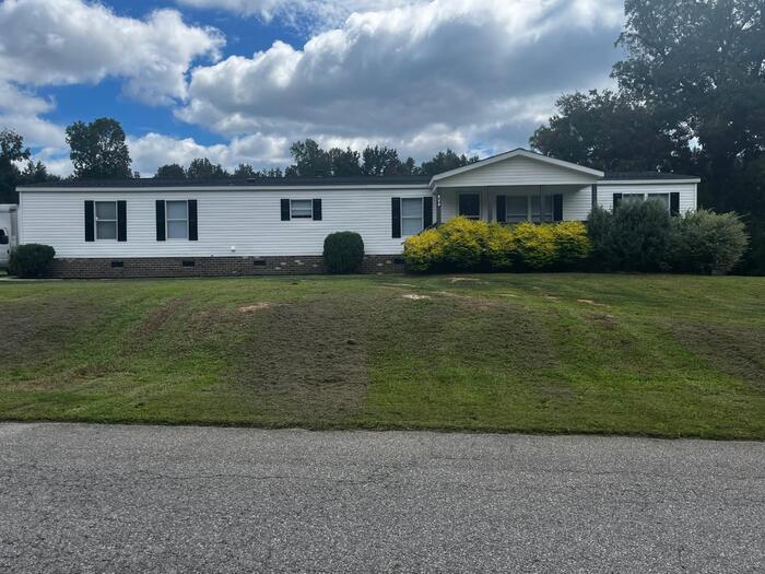 Primary Photo - 4 Bedrooms 3 Bath
