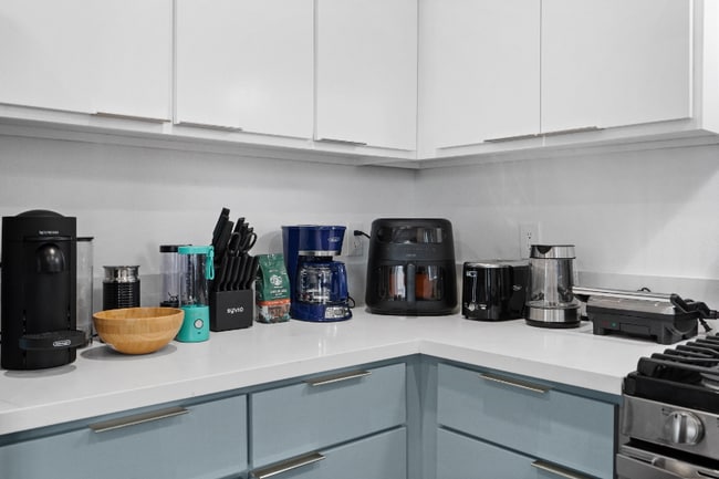 Photo - 9513 Baring Cross St Townhome