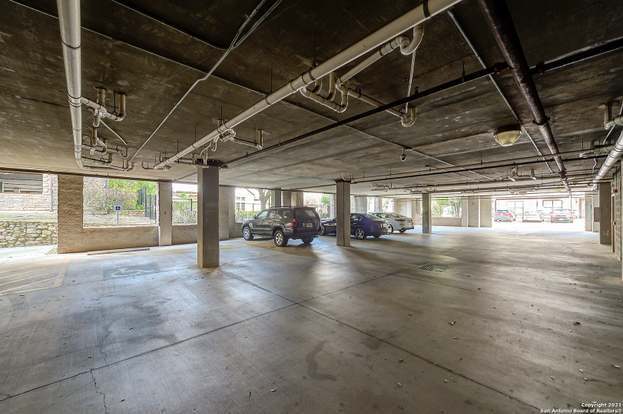 Foto del edificio - 7342 Oak Manor Dr