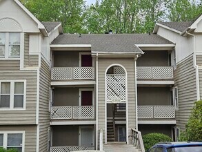 Building Photo - 1004 Brookhollow Dr