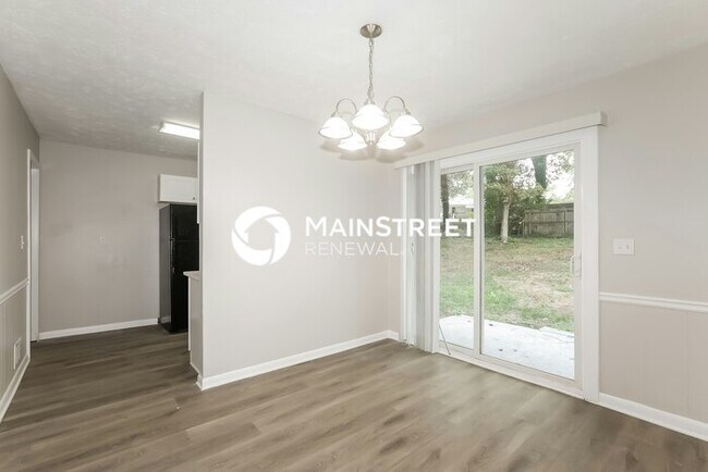 Building Photo - 3 Bedroom Pet-Friendly Home in Stone Mount...