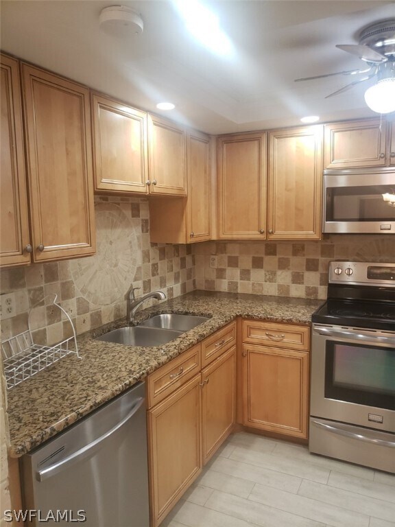 Building Photo - 940 Augusta Blvd