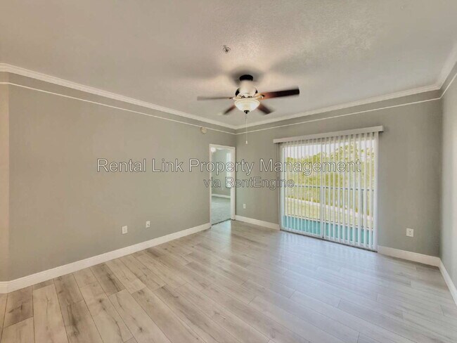 Foto del edificio - 11530 Villa Grand