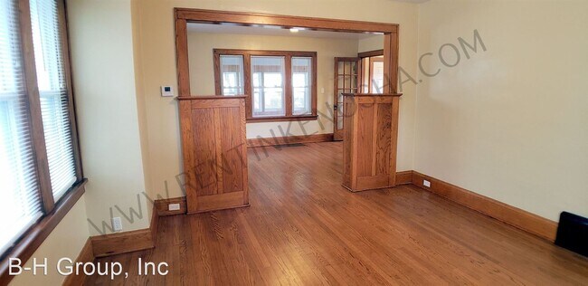 Building Photo - 3 br, 1 bath House - 4424 19th Ave