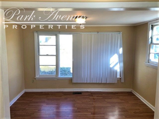 Building Photo - 301 Carolina Boulevard - PENDING LEASE
