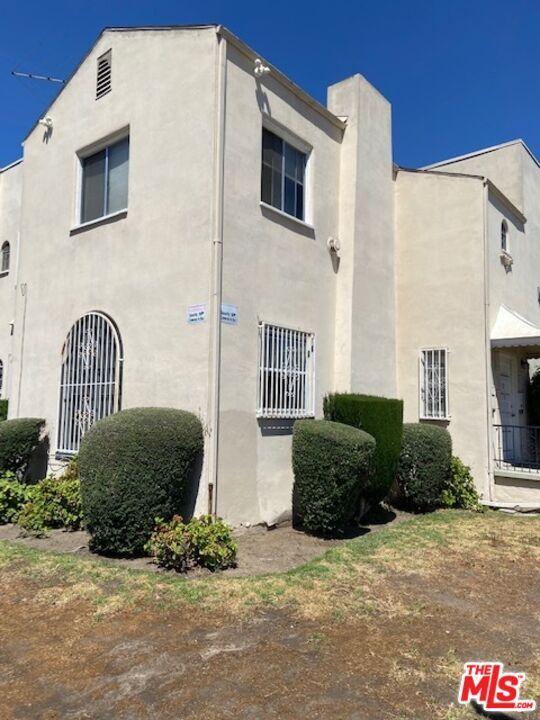 Foto del edificio - 4537 W 11th Pl