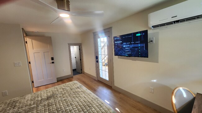 Foto del edificio - 1704 S Forest Dr