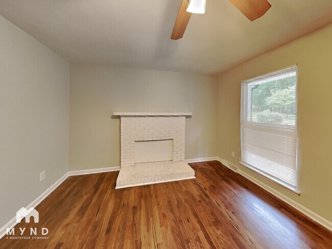 Foto del edificio - 7219 Lancashire Dr