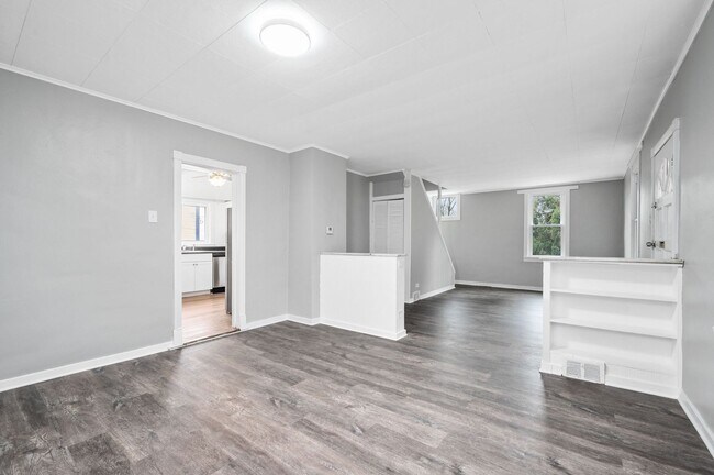Foto del edificio - Recently Renovated 3 Bedroom House In Bell...