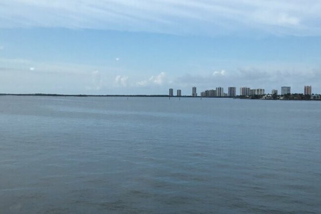 VIEWS - 400 Wilma Cir