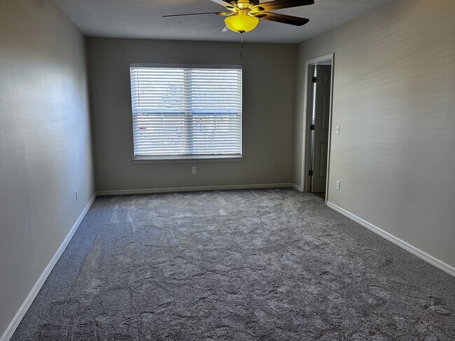 Foto del edificio - 6588 Harbour Blvd