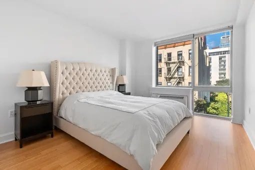 Building Photo - 505 W 37th St