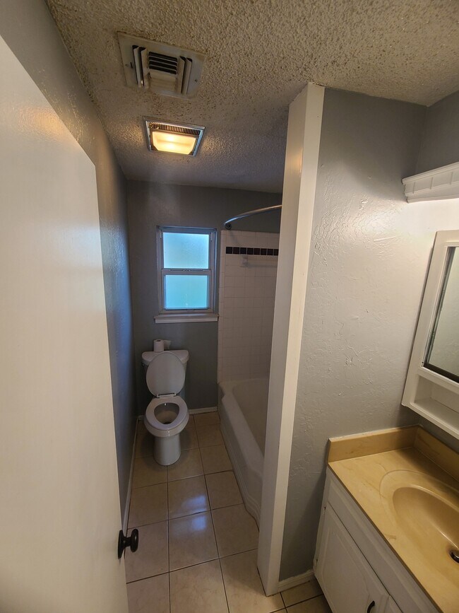 Foto del edificio - 3708 N College Ave