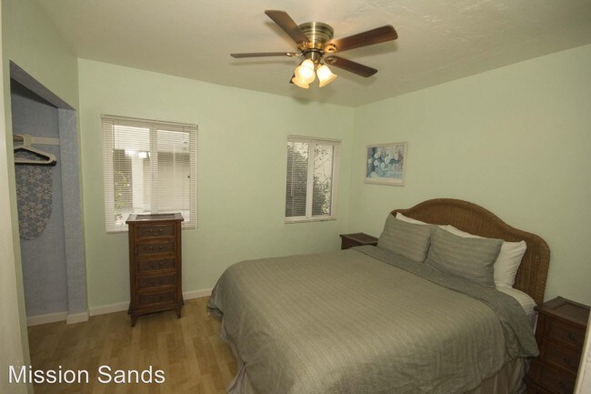 Foto del edificio - 2 br, 1 bath Apartment - 3673 Bayside Ln