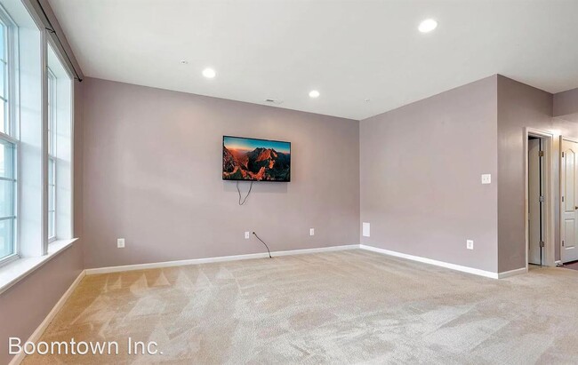 Building Photo - 4 br, 3.5 bath House - 2725 Egret Way