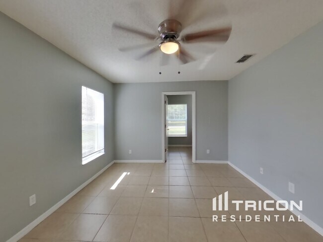 Foto del edificio - 10518 Gifford Dr