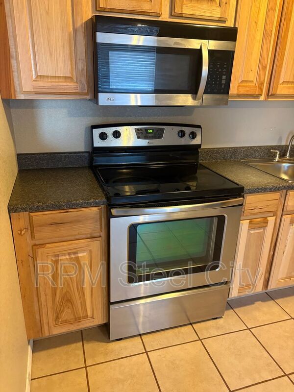 Foto del edificio - 1926 E 15th St