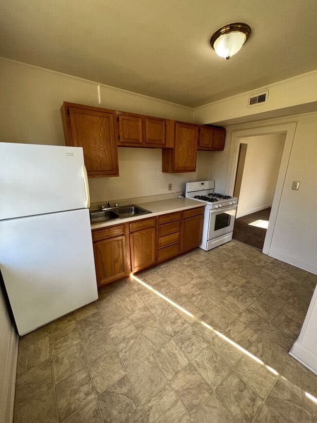 Foto del edificio - 1829-1831 N Madison